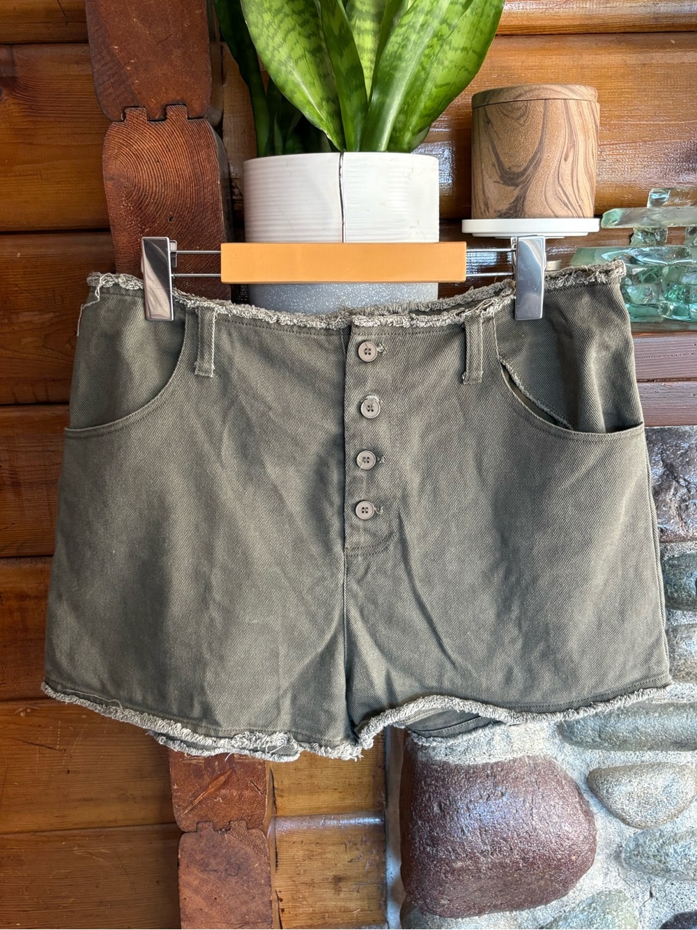 Oak + Fort Olive Green Raw Edge High Rise Denim Shorts Size 30